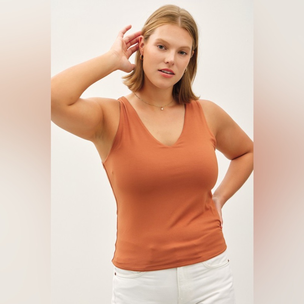🟠 410B-BROWN. Soft Double Layered V-Neck Tank
